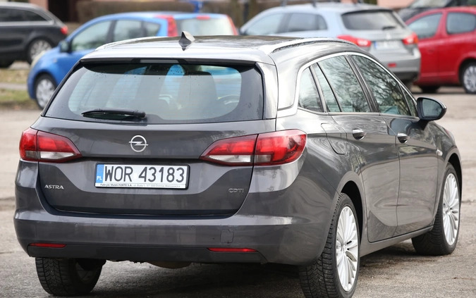 Opel Astra cena 30000 przebieg: 224330, rok produkcji 2016 z Pszów małe 704